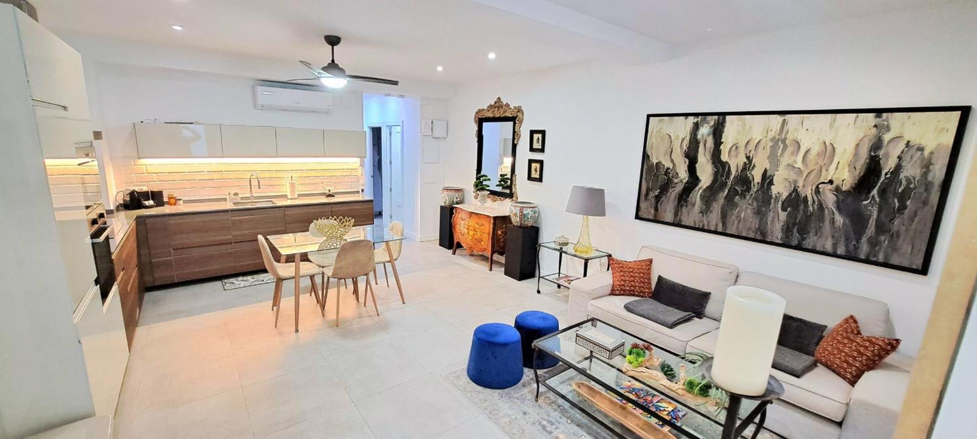 New! Renovated, Centrally Located, Private Entrance, Terrace Apartment Valencia Exterior photo